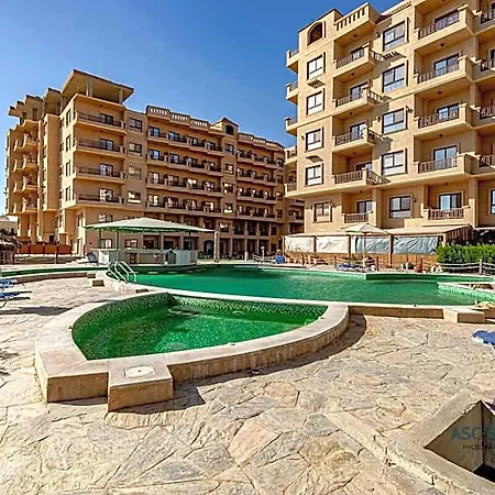 Entire 1 Bedroom With High Privacy & Private Beach